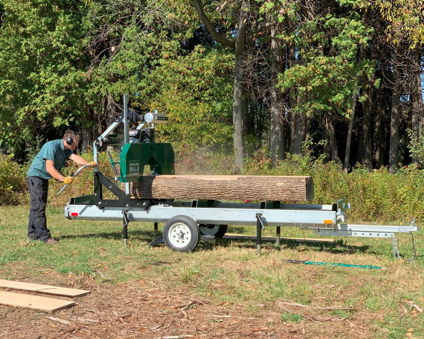 HM126 Woodlander® Trailer & Sawmill