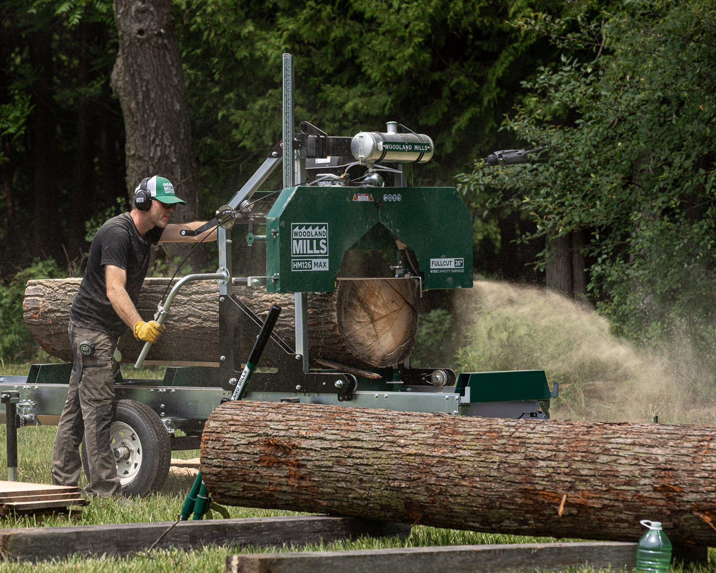 ミルミルページ HM126MAX Portable Sawmill | Woodland Mills