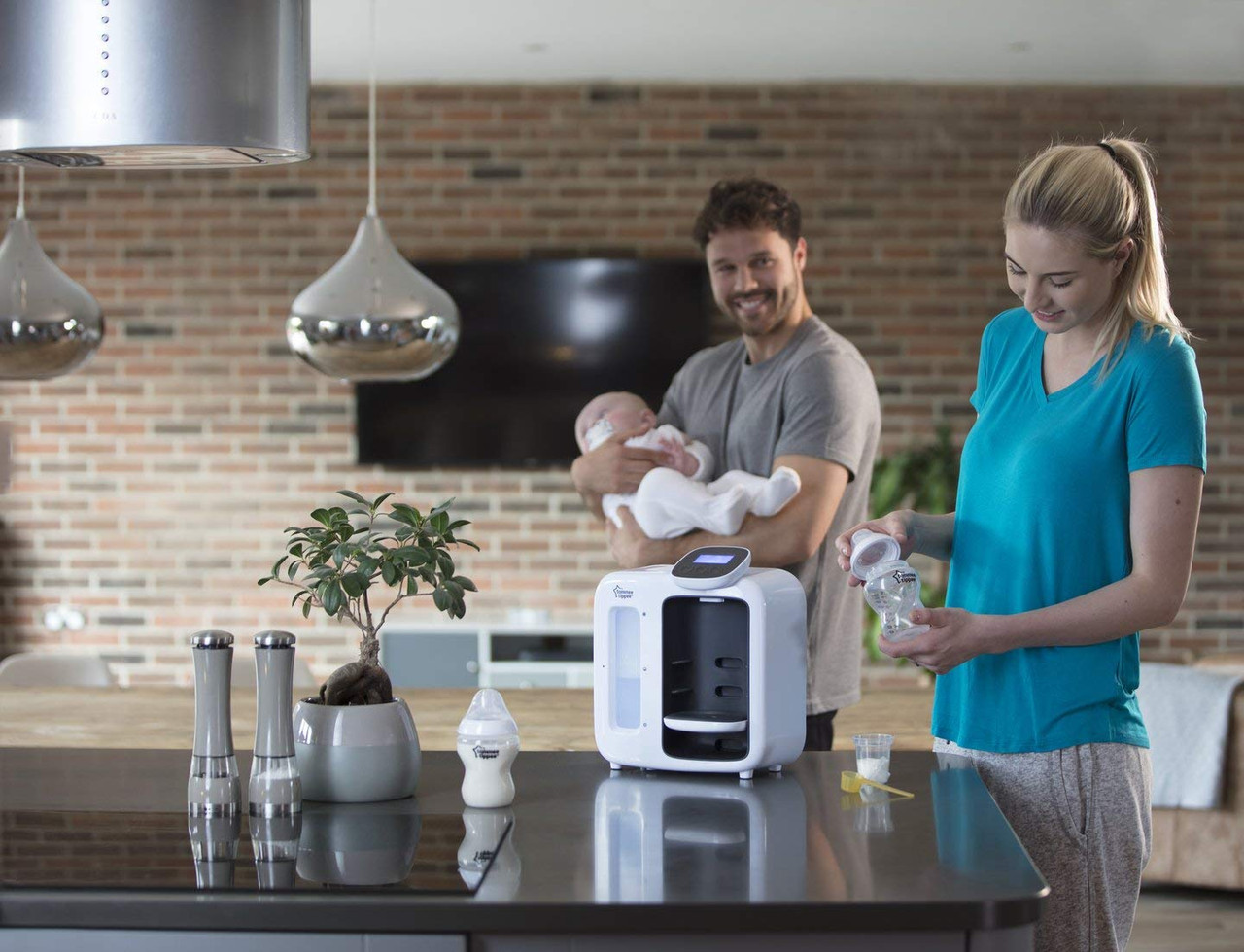 Tommee Tippee Day and Night Prep Machine White Buzz Retailer