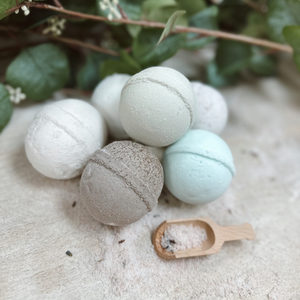 GNN In-House Made Bath Bomb