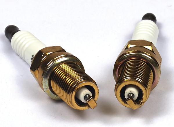 BRIGGS & STRATTON Extended Life 5420K Spark Plug, Platinum [SKU: ORG4323838]