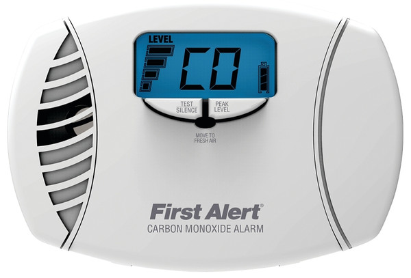 FIRST ALERT 1039746 Carbon Monoxide Alarm with Backlit Digital Display and Battery Backup, Digital Display, 85 dB [SKU: ORG8462277]