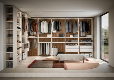 WALK-IN-CLOSETS