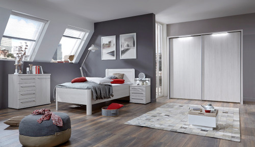 Mainau 2. Sliding-door wardrobes - Wooden and Mirrored Doors