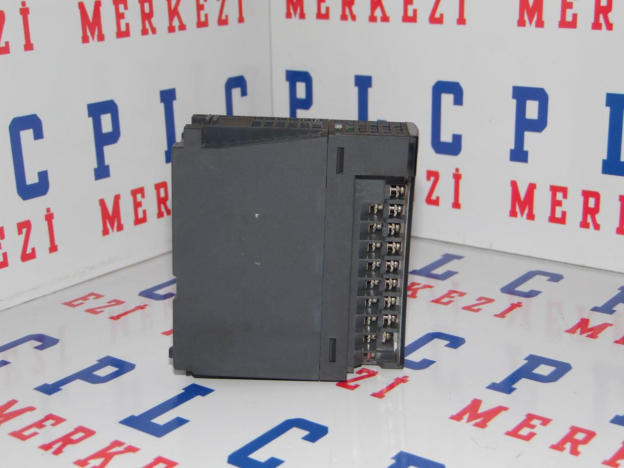 QX80 MITSUBISHI MELSEC INPUT MODULE