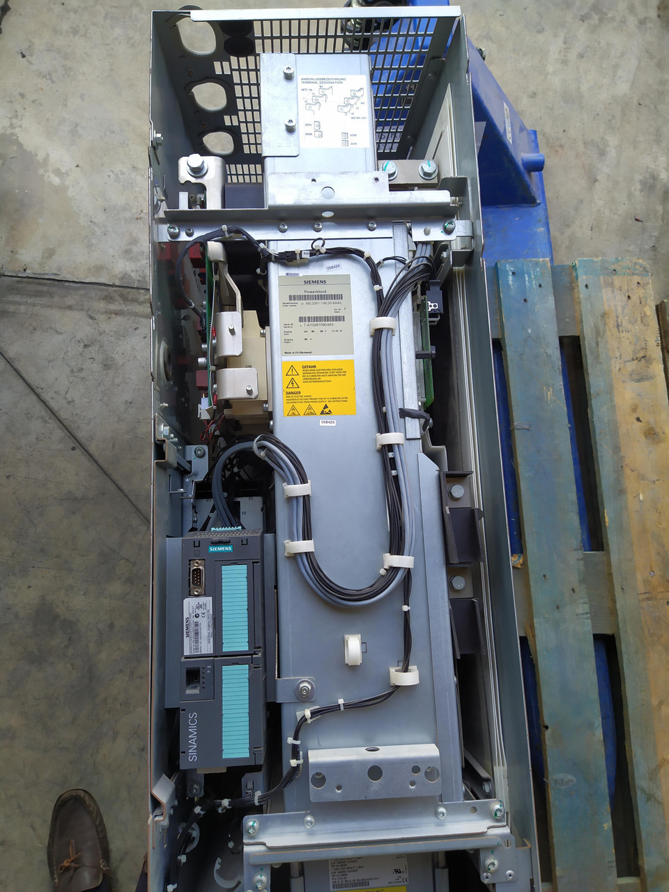 6SL3224-0XE41-6UA0, 6SL3 224-0XE41-6UA0 SINAMICS G120 POWER MODULE PM240