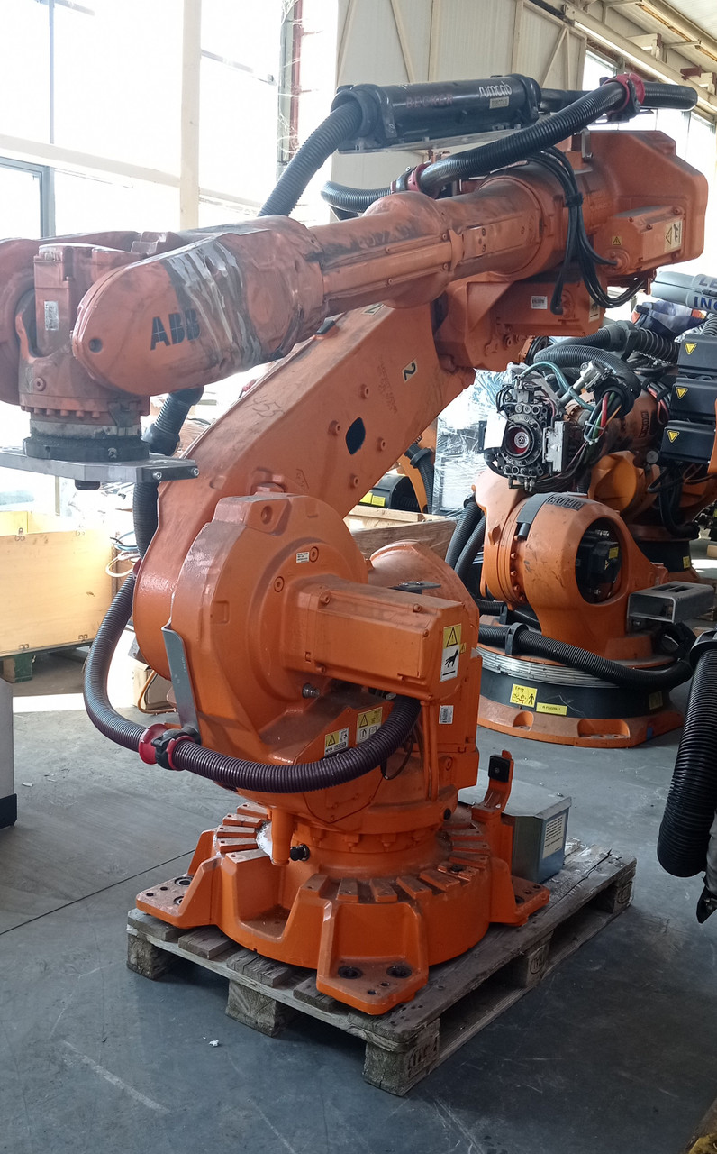 ABB IRC5 IRB6640-130/3.2 M2004