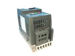 SIEMENS 6SL3210-5BB11-2UV1 SINAMICS V20 AC Drive