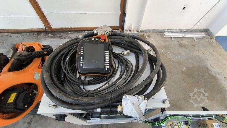 KUKA KRC4 KR 180 R2900 PRIME REFURBISHED