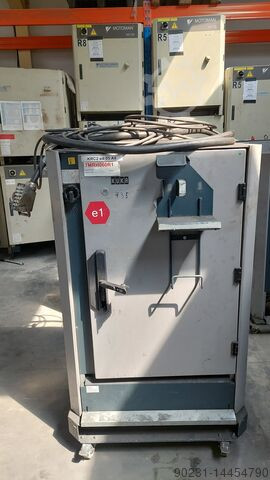 KUKA KRC2 KR 210 (L180)-2 2000 MODEL...