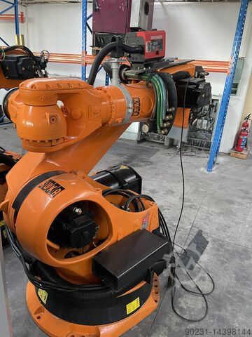 KUKA KR210-2 2000 & NEW MEGMEET...