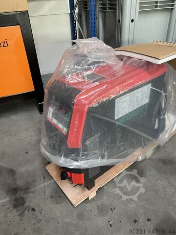 KUKA KR210-2 2000 & NEW MEGMEET...
