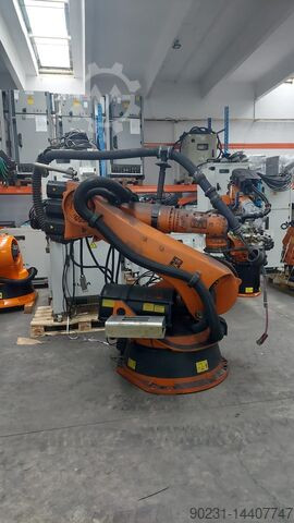 KUKA ROBOTIC ARM KR2-210 2000 MODEL