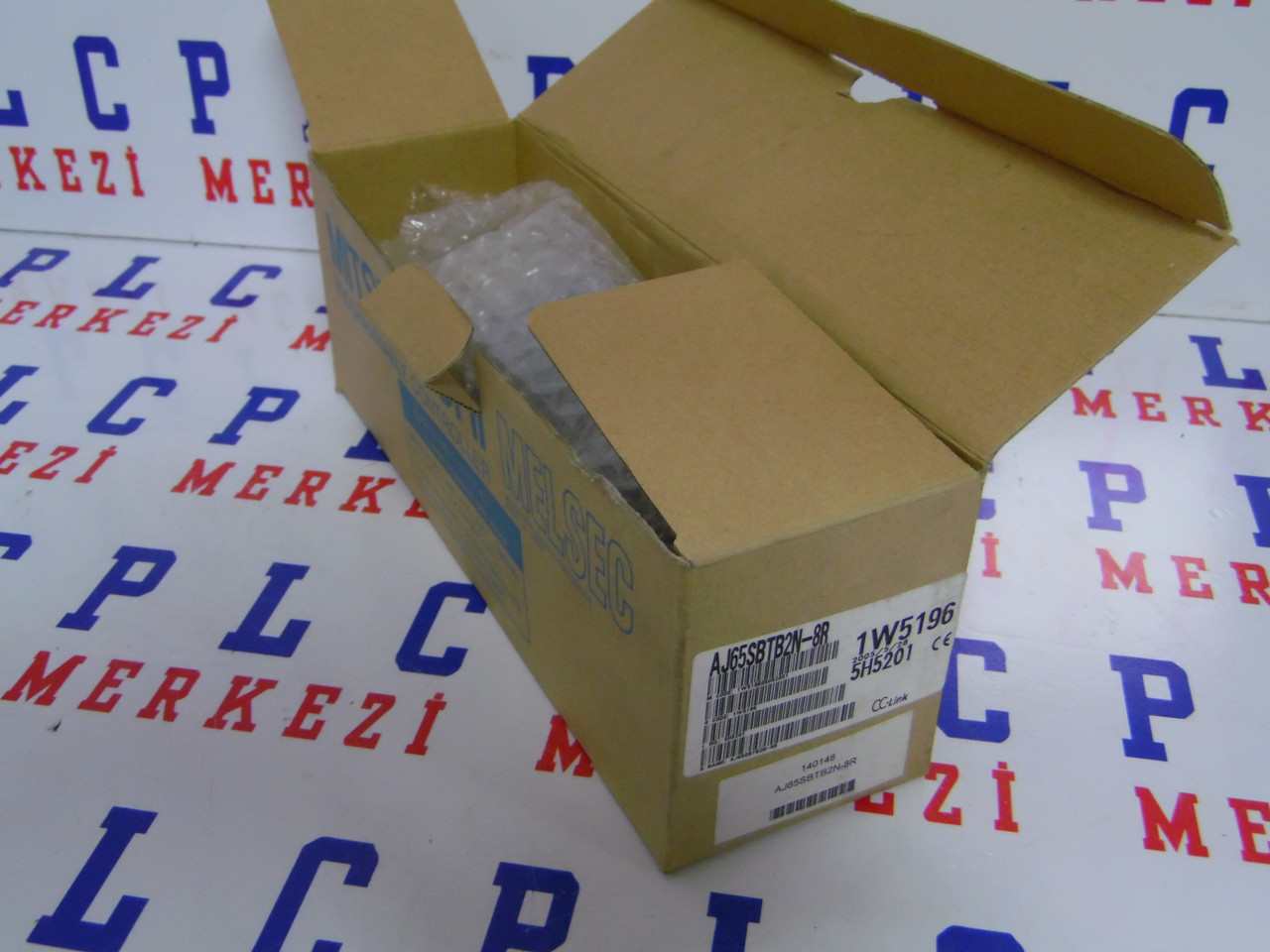 Mitsubishi AJ65SBTB2N-8R CC-Link 8-Point Relay Output Module