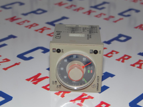 Omron H3CR-F8 Twin Timer Relay Repeat Cycle 100-240VAC