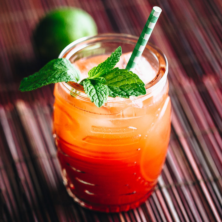 Planter's Punch - Delicious Rum Cocktail