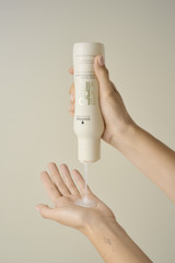 Schwarzkopf BLONDME Bond Repair Nourishing Shampoo