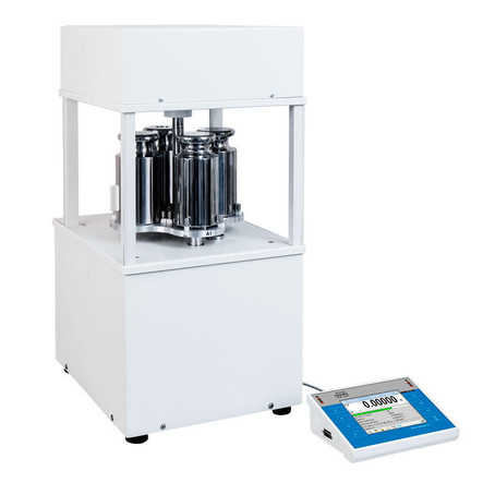 Radwag AK-4/5000.1 Automatic Mass Comparator