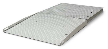 Rice Lake Roughdeck QC-X 4' Wide x 4' Approach x 4.625" Diamond Tread, Hinge Side, 175693