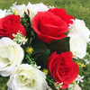 18 Heads Red and Cream Rose Silk Flower in Glass Vase with River Rock