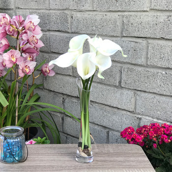 Cream Velet Lily Faux Flower Arrangements With  Clear Glass Vase 