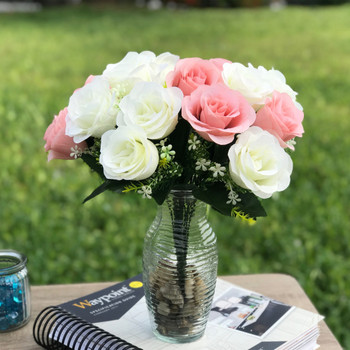 18 Heads Pink and Cream Rose Silk Flower in Glass Vase with River Rock