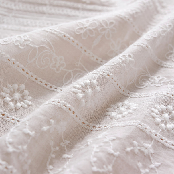 High Quality Washable Wrinkle Free Tablecloth with Tassel High Quality Washable Wrinkle Free Tablecloth with Tassel