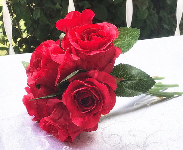 Red Artificial Rose Flower Bouquet  7 pieces with Vase