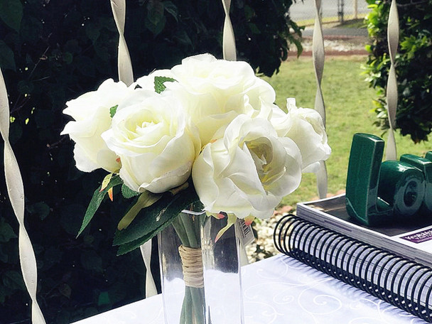 Cream Artificial Rose Flowers Bouquet  7 pieces with Vase