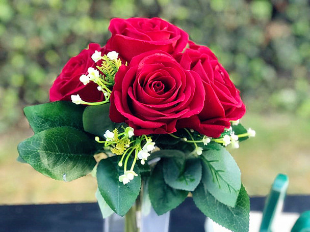 Velvet Red Rose Flower Bouquet  7 pieces with Vase  for Home Wedding Decoration