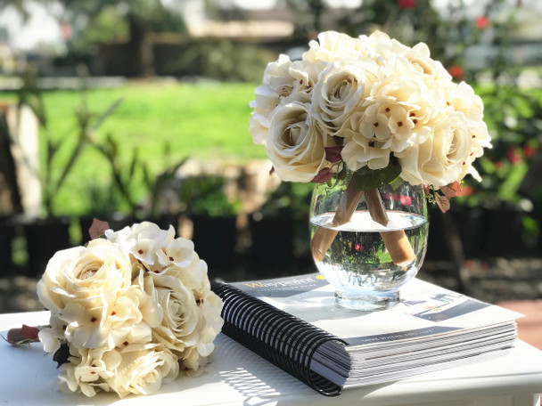 Champagne Artificial Rose and Hydrangea Flower Arrangements with Glass Vase 