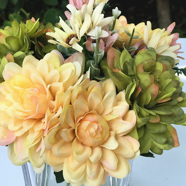 Yellow and Green Silk Daisy and Mixed Flower Arrangements in Clear Glass Vase with Acrylic Water