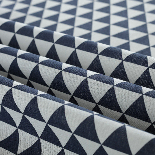 54"x 80" Blue Triangle Pattern Rectangle Cotton and Polyester Tablecloth 