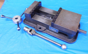 KURT MFG. CO. 76872 ANGLOCK BENCH VISE 6" JAW WIDTH 6" MAX OPENING USA MADE