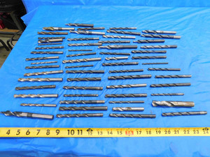 LARGE LOT OF HSS STRAIGHT SHANK TWIST DRILL BITS SIZES FROM ABOUT #5 TO 11/16" - RB2318BI3