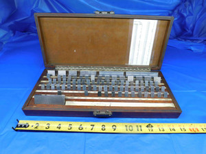 G-007 RECTANGULAR STEEL GAGE BLOCK SET 1/16 TO 4" W/ CASE SOME MISSING