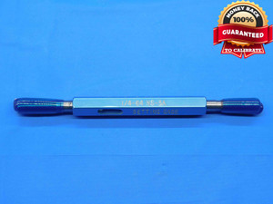 1/4 64 NS 3A SET THREAD PLUG GAGE .25 .250 .2500 GO NO GO P.D.'S = .2398 & .2380 - DW30569BK4 1/4 64 NS 3A SET THREAD PLUG GAGE .25 .250 .2500 GO NO GO P.D.'S = .2398 & .2380 - DW30569BK4
