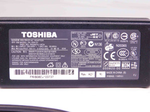TOSHIBA PA-1650-01 AC CHARGER / POWER ADAPTER 19V 3.42A 65W - BR9082CE4