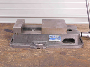 KURT MFG. D60-000122 PRECISION MACHINE VISE 6" JAWS WITH HANDLE ANGLOCK USA MADE