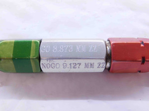 8.873 & 9.127 CL ZZ METRIC PIN PLUG GAGE GO NO GO 9.000 -.127 9 mm .3493 CHECK - NS2223SLW
