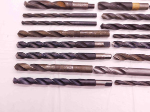 LARGE LOT OF HSS TWIST DRILL BITS VARIOUS SIZES AND TYPES CNC MACHINIST TOOLING - BR10842CT2