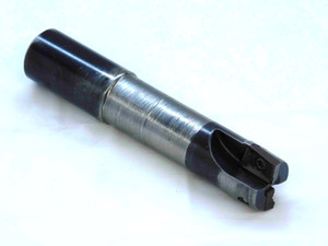 ISCAR 5/8 DIA. INDEXABLE END MILL HM90 E90A-D.62-2-W.62 2 FL APKT 1003 INSERTS - JG1638CH5