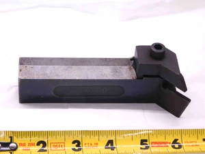 KENNAMETAL ? LATHE TURNING TOOL HOLDER 1" X 1 3/16" SHANK 5 1/2 OAL GROOVING - JJ2398CR5