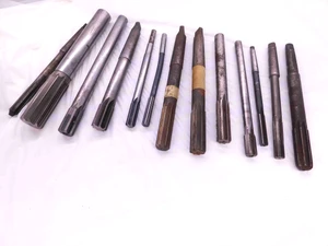 13pcs LOT OF HSS CHUCKING & EXPANSION REAMERS STRAIGHT, MT2 AND MT3 SHANK CNC - JJ3402LVR