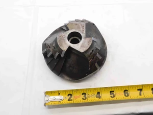 ABOUT 3" - 5" O.D. CHAMFER FACE MILL V15544 1 1/4 PILOT 1/2 KEY HOLDS 12 INSERTS - NS7778BY6
