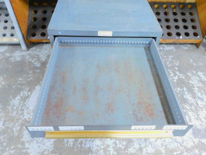 EQUIPTO 3 DRAWER INDUSTRIAL STORAGE CABINET W/ DIVIDERS 30" X 27.75" X 33.75"