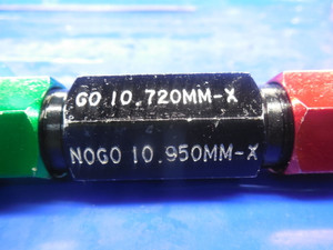 10.720 & 10.950 MM CLASS X SMOOTH PIN PLUG GAGE GO NO GO 11 11.0 MM .4375 -.0064