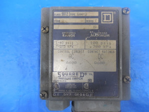 USED SQUARE D PRESSURE SWITCH TYPE GAW-2 CLASS 9012 SERIES C 1-40 PSIG 100 PSIG