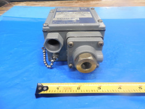 USED SQUARE D PRESSURE SWITCH TYPE GBW-1 CLASS 9012 SERIES C 13-425-850 PSIG