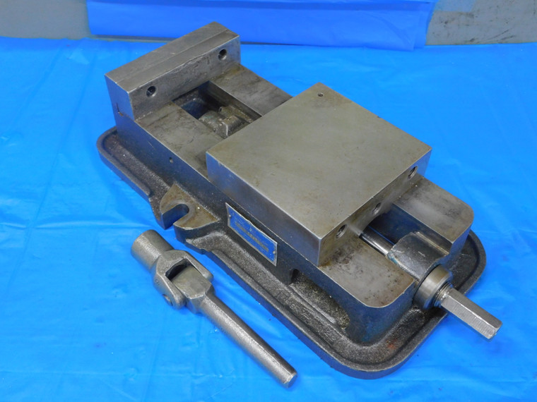 KURT PRECISION MACHINE ANG LOCK VISE B22652 18 5/8 x 8 1/4 x 4 3/4 5 7/8 OPENING